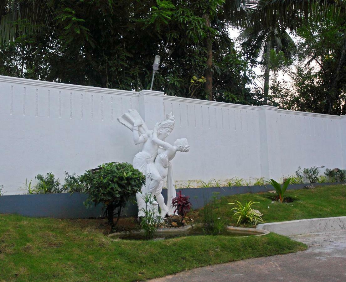 Hotel Rohini International Kallar  Exterior photo